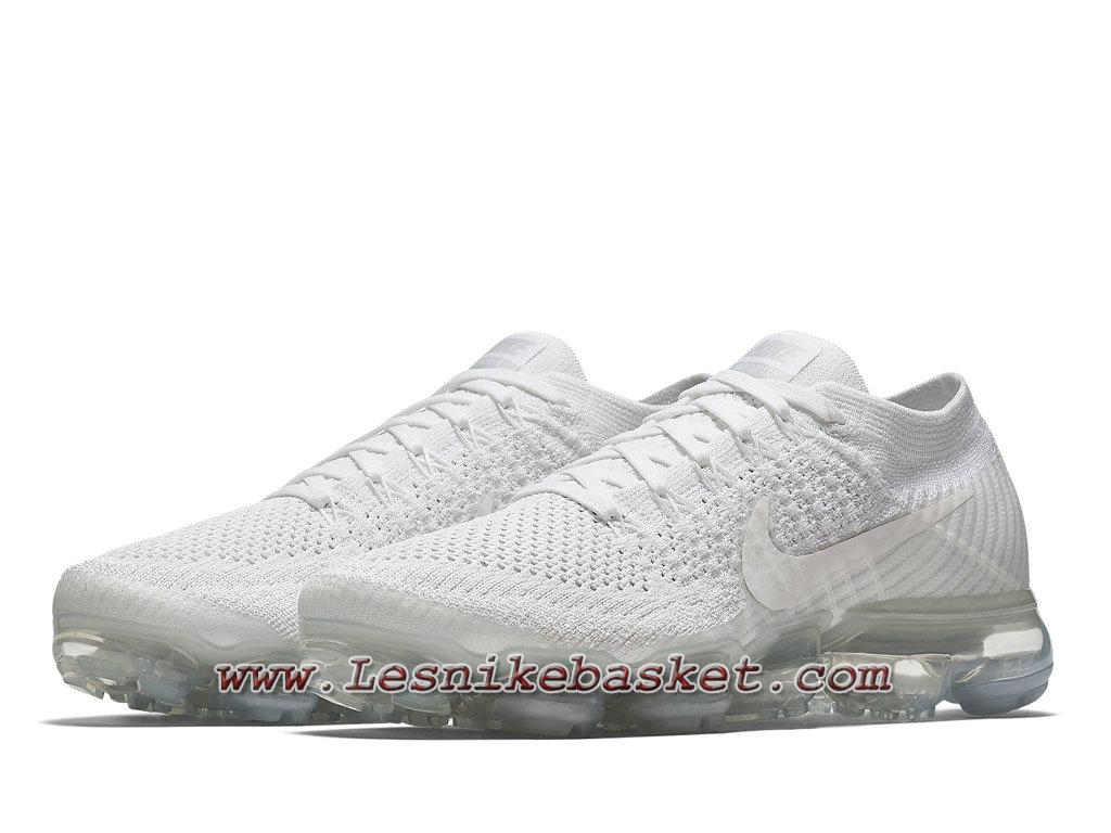 triple white flyknit vapormax